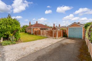 Driveway/Garage- click for photo gallery